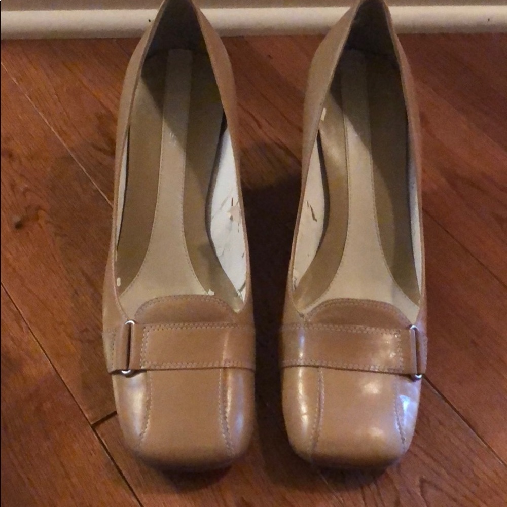 Business suit styling